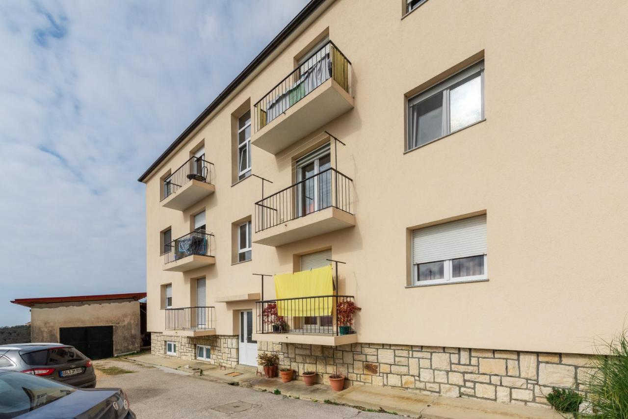Apartment Mdm Buje Exterior foto